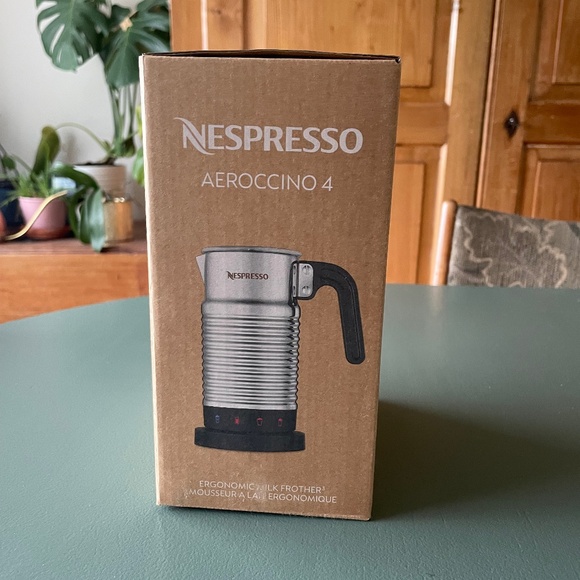 Nespresso Aeroccino 4 Milk Frother Brand New - Picture 1 of 5